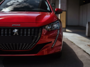 Замена стекла в Peugeot