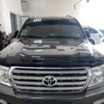 Заміна автоскла на Toyota Land Cruiser